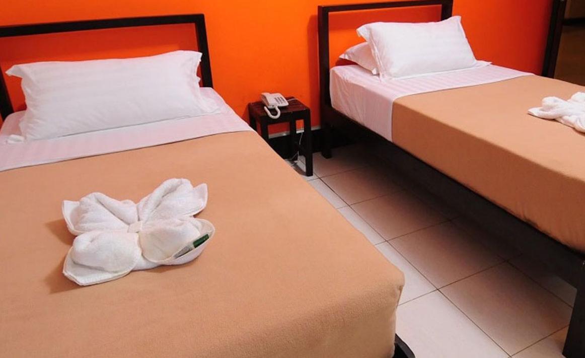Negrense Suites Bacolod Kültér fotó